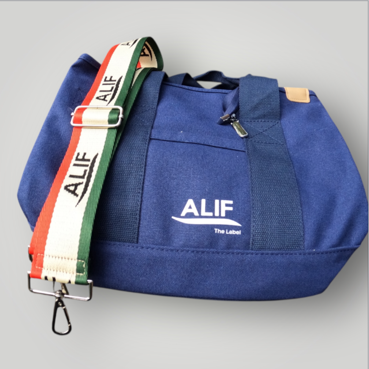 The All-Day Carryall - Navy